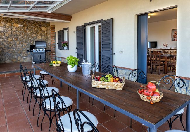 Villa in Sant´Agata sui Due Golfi - AMORE RENTALS - Villa Lions Rose with Swimming Pool and Sea View Villa in Sant´Agata sui Due Golfi - AMORE RENTALS - Villa Lions Rose with Swimming Pool and Sea View