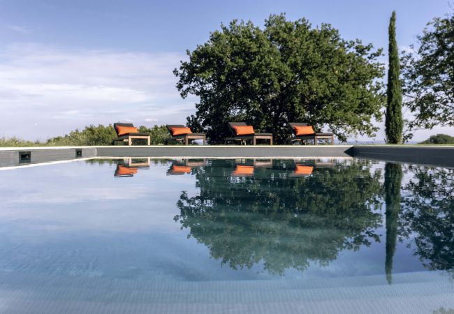 Villa in Sarteano - AMORE RENTALS - Villa Viola with Pool, Garden, Ideal for Weddings Villa in Sarteano - AMORE RENTALS - Villa Viola with Pool, Garden, Ideal for Weddings