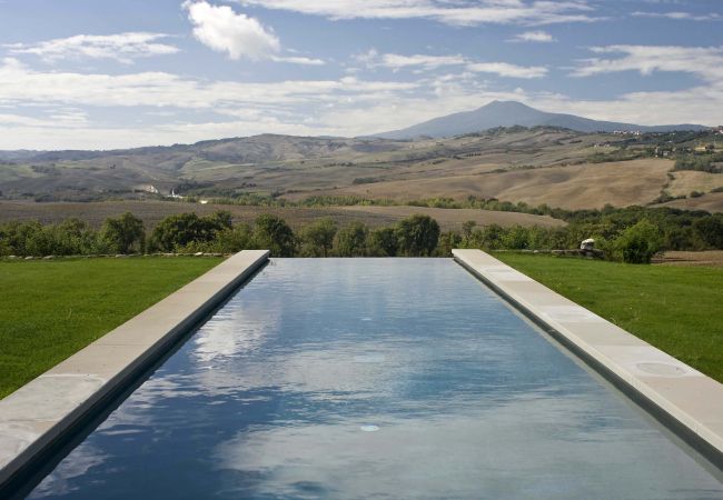 Villa in Sarteano - AMORE RENTALS - Villa Olimpia with Pool, Garden, Ideal for Weddings Villa in Sarteano - AMORE RENTALS - Villa Olimpia with Pool, Garden, Ideal for Weddings