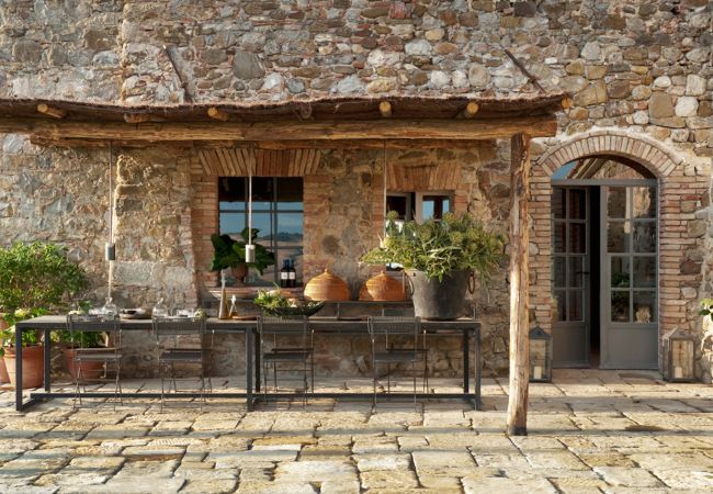 Villa in Sarteano - AMORE RENTALS - Villa Valle with Pool, Garden, Ideal for Weddings Villa in Sarteano - AMORE RENTALS - Villa Valle with Pool, Garden, Ideal for Weddings