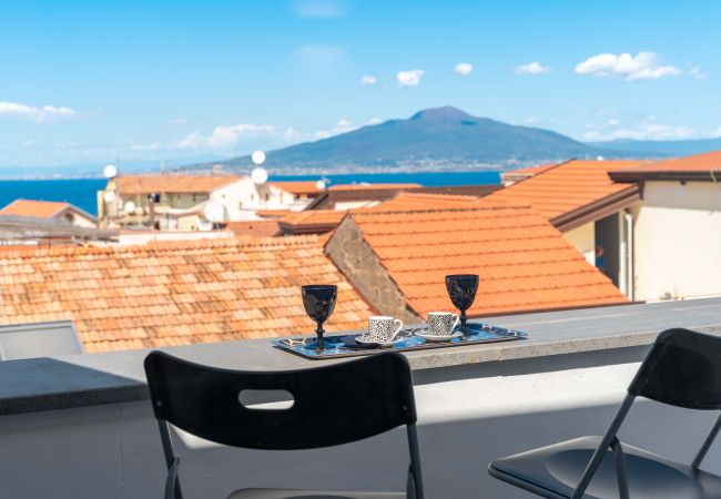 Apartment in Sorrento - AMORE RENTALS - Apartment The Roof with Terrace and Sea View Apartment in Sorrento - AMORE RENTALS - Apartment The Roof with Terrace and Sea View