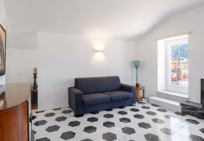 Apartment in Sorrento - AMORE RENTALS - Apartment The Roof with Terrace and Sea View Apartment in Sorrento - AMORE RENTALS - Apartment The Roof with Terrace and Sea View