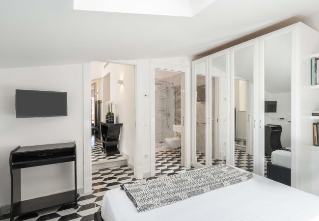 Apartment in Sorrento - AMORE RENTALS - Apartment The Roof with Terrace and Sea View Apartment in Sorrento - AMORE RENTALS - Apartment The Roof with Terrace and Sea View