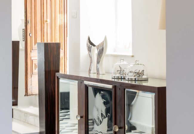 Apartment in Sorrento - AMORE RENTALS - Apartment The Roof with Terrace and Sea View Apartment in Sorrento - AMORE RENTALS - Apartment The Roof with Terrace and Sea View