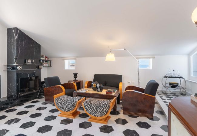 Apartment in Sorrento - AMORE RENTALS - Apartment The Roof with Terrace and Sea View Apartment in Sorrento - AMORE RENTALS - Apartment The Roof with Terrace and Sea View