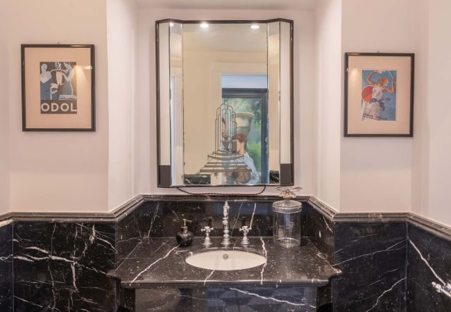 Apartment in Sorrento - AMORE RENTALS - Apartment The Roof with Terrace and Sea View Apartment in Sorrento - AMORE RENTALS - Apartment The Roof with Terrace and Sea View