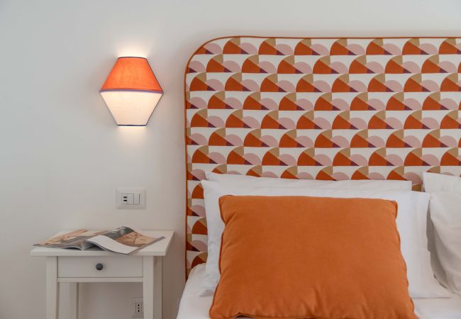 Villa in Praiano - AMORE RENTALS - Villa Jacaranda with Pool and Sea View Villa in Praiano - AMORE RENTALS - Villa Jacaranda with Pool and Sea View