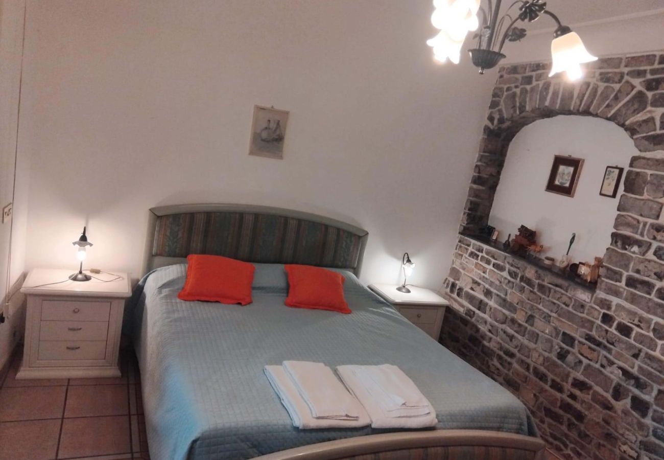 House in Vico Equense - AMORE RENTALS - Casa Assunta with Parking and Air Conditioning