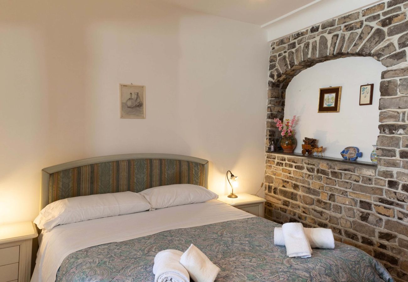 House in Vico Equense - AMORE RENTALS - Casa Assunta with Parking and Air Conditioning