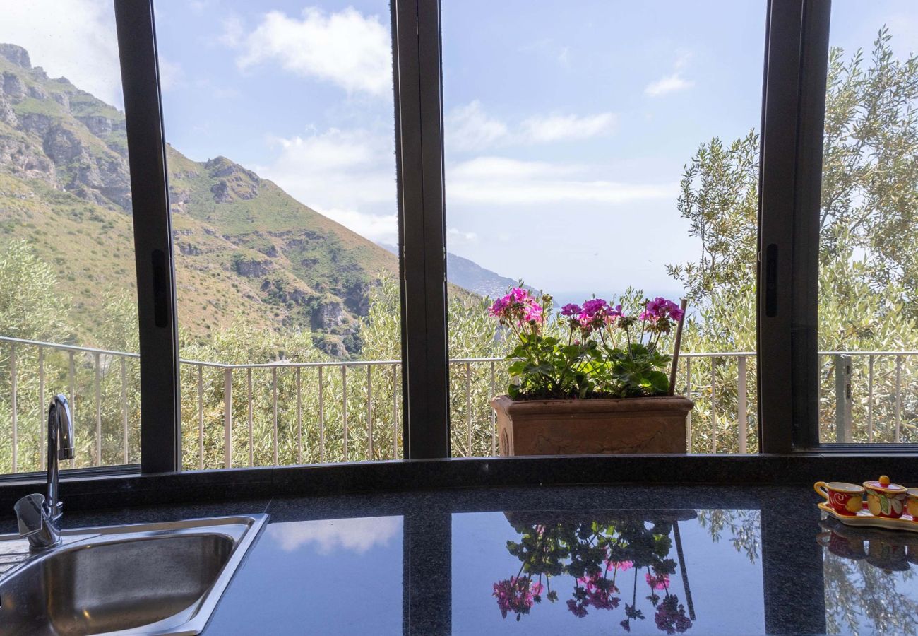 House in Vico Equense - AMORE RENTALS - Casa Assunta with Parking and Air Conditioning