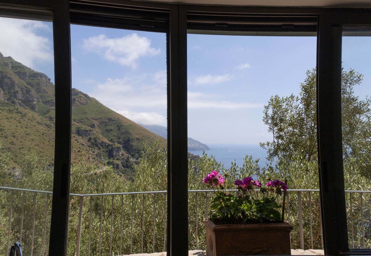 House in Vico Equense - AMORE RENTALS - Casa Assunta with Parking and Air Conditioning