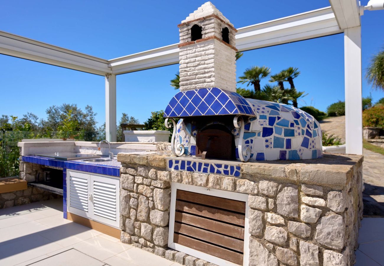 Villa in Sant´Agata sui Due Golfi - AMORE RENTALS - Villa Hermes with Private Pool, Sea View, Garden