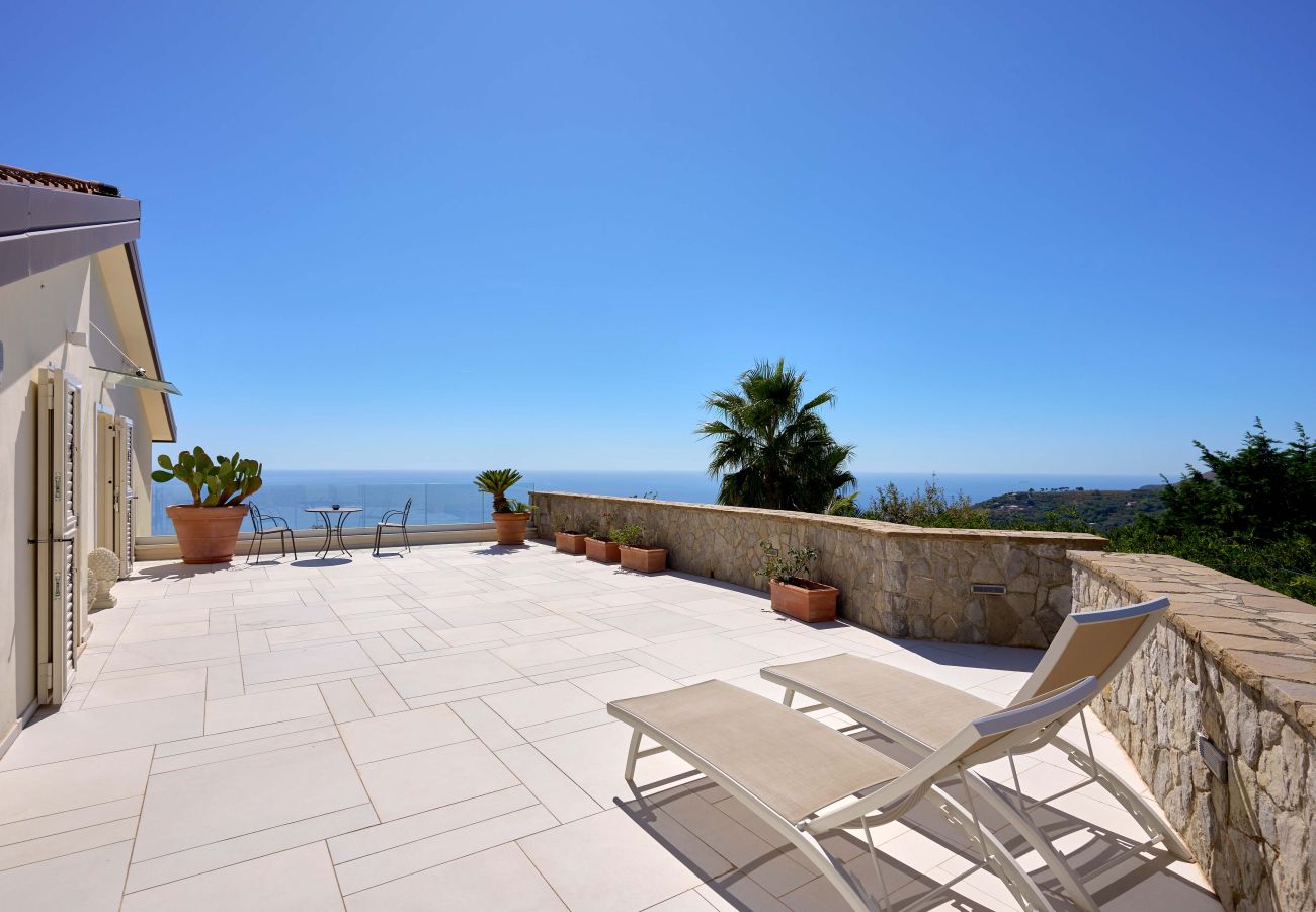 Villa in Sant´Agata sui Due Golfi - AMORE RENTALS - Villa Hermes with Private Pool, Sea View, Garden