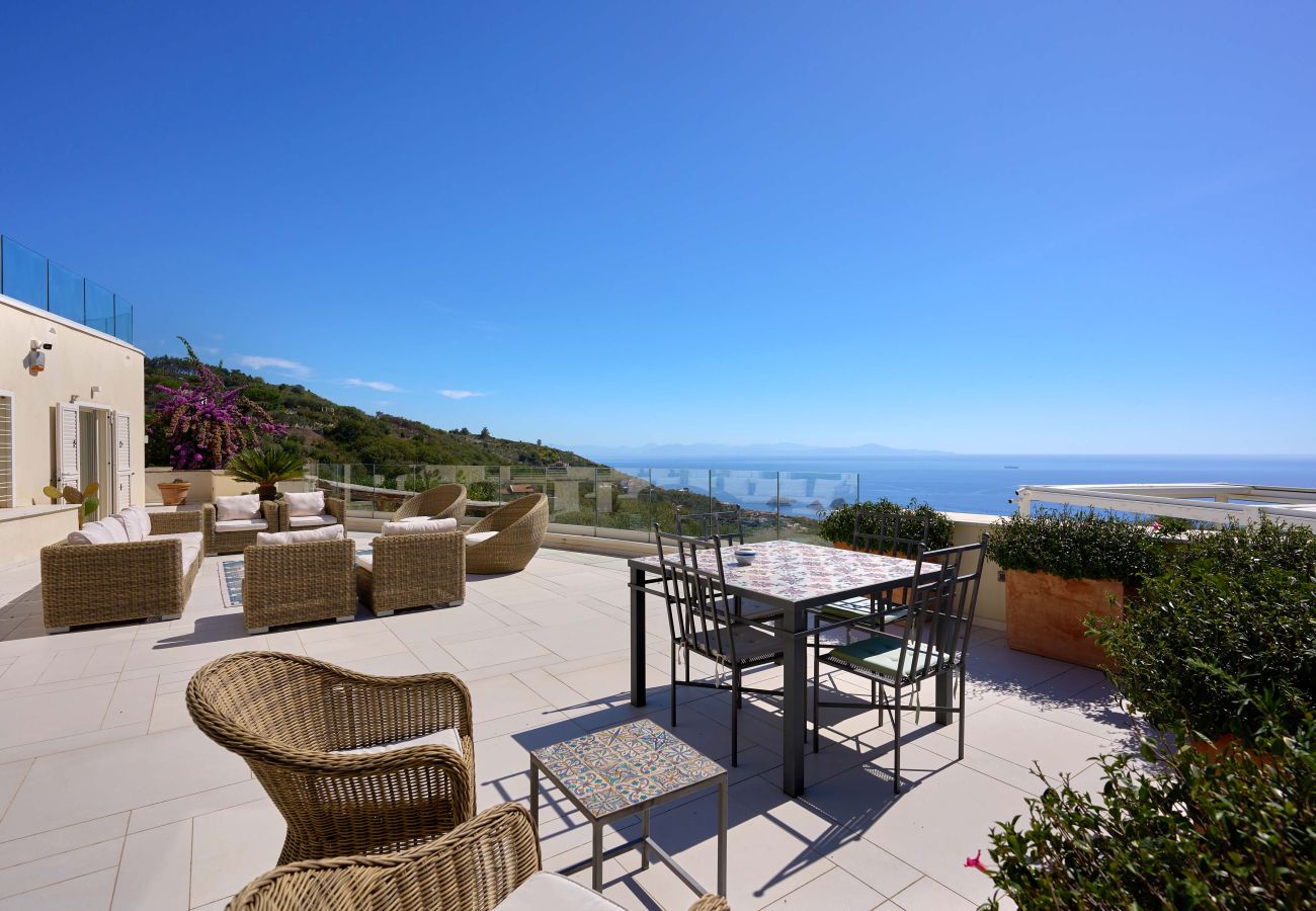 Villa in Sant´Agata sui Due Golfi - AMORE RENTALS - Villa Hermes with Private Pool, Sea View, Garden