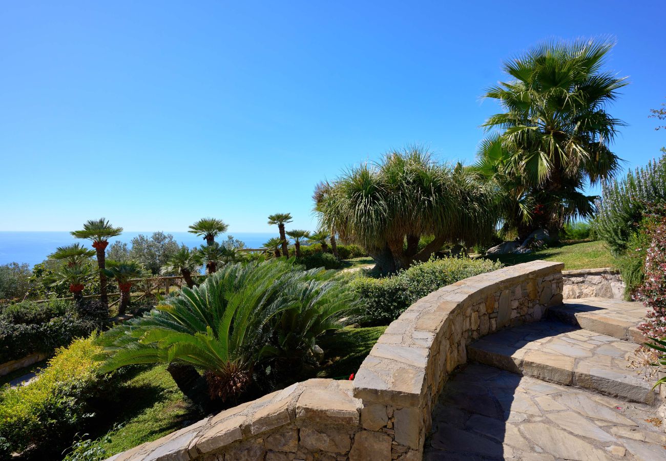 Villa in Sant´Agata sui Due Golfi - AMORE RENTALS - Villa Hermes with Private Pool, Sea View, Garden