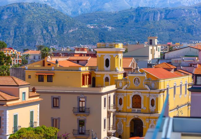 House in Sorrento - AMORE RENTALS - The Square, Luxury Penthouse with Sea View and Jacuzzi in Piazza Tasso House in Sorrento - AMORE RENTALS - The Square, Luxury Penthouse with Sea View and Jacuzzi in Piazza Tasso