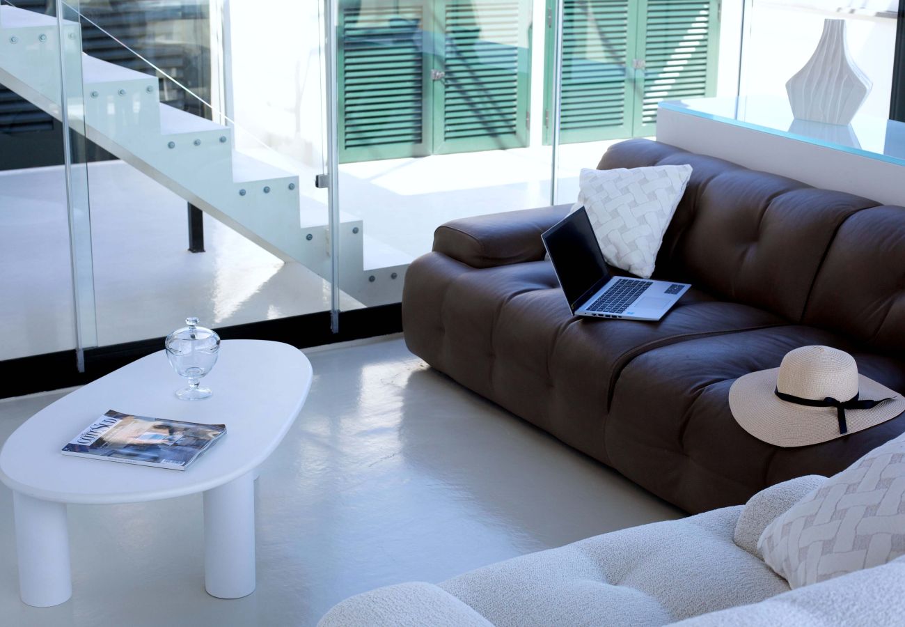 House in Sorrento - AMORE RENTALS - The Square, Luxury Penthouse with Sea View and Jacuzzi in Piazza Tasso