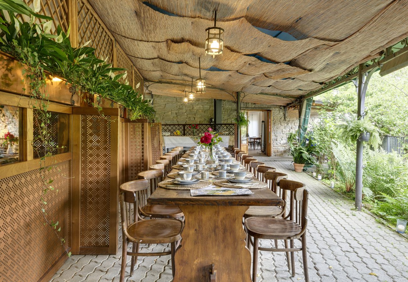 Villa in Palazzuolo sul Senio - AMORE RENTALS - Villa Barbara 1 with Private Pool and Garden