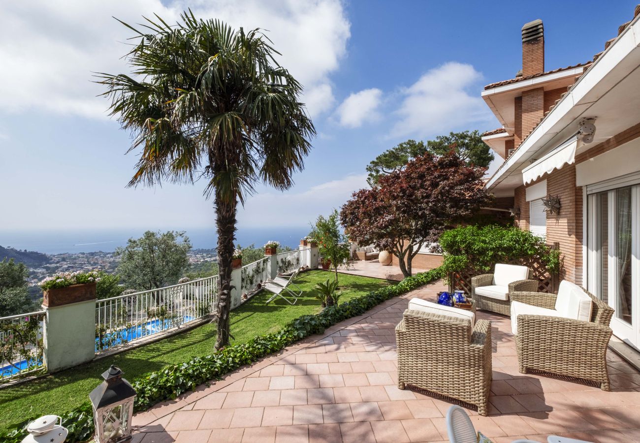 Villa in Piano di Sorrento - AMORE RENTALS - Villa Auxilia with Shared Pool and Terrace