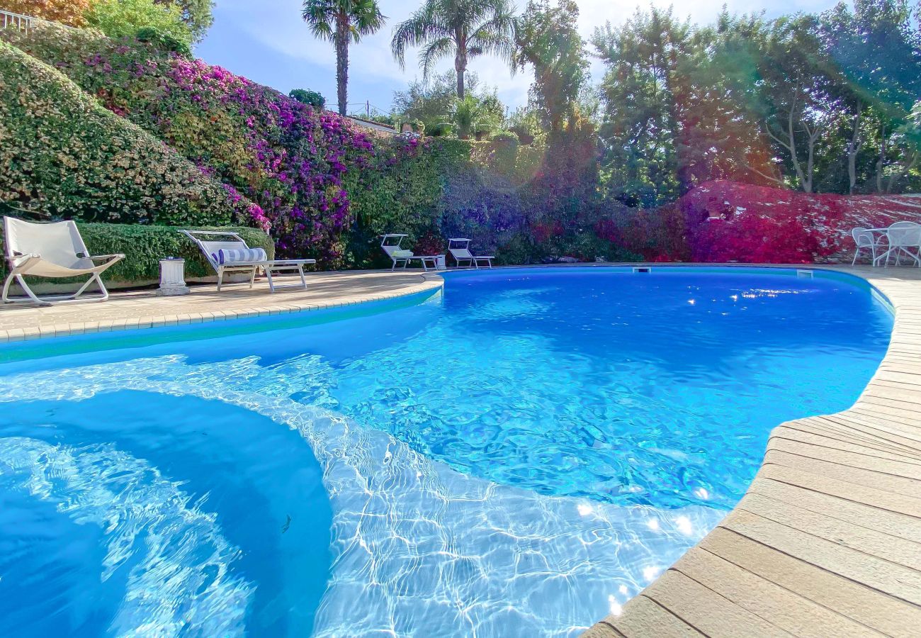 Villa in Piano di Sorrento - AMORE RENTALS - Villa Auxilia with Shared Pool and Terrace