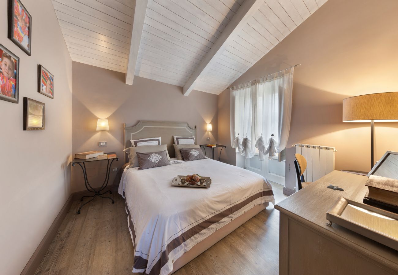 Apartment in Sorrento - AMORE RENTALS - Palazzo Mary in Piazza Tasso