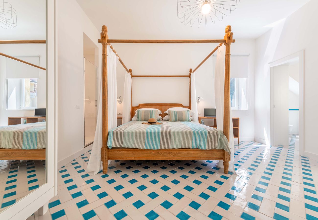 Apartment in Sorrento - Maison Marika - Sea View, a Few Steps Away from the Beach