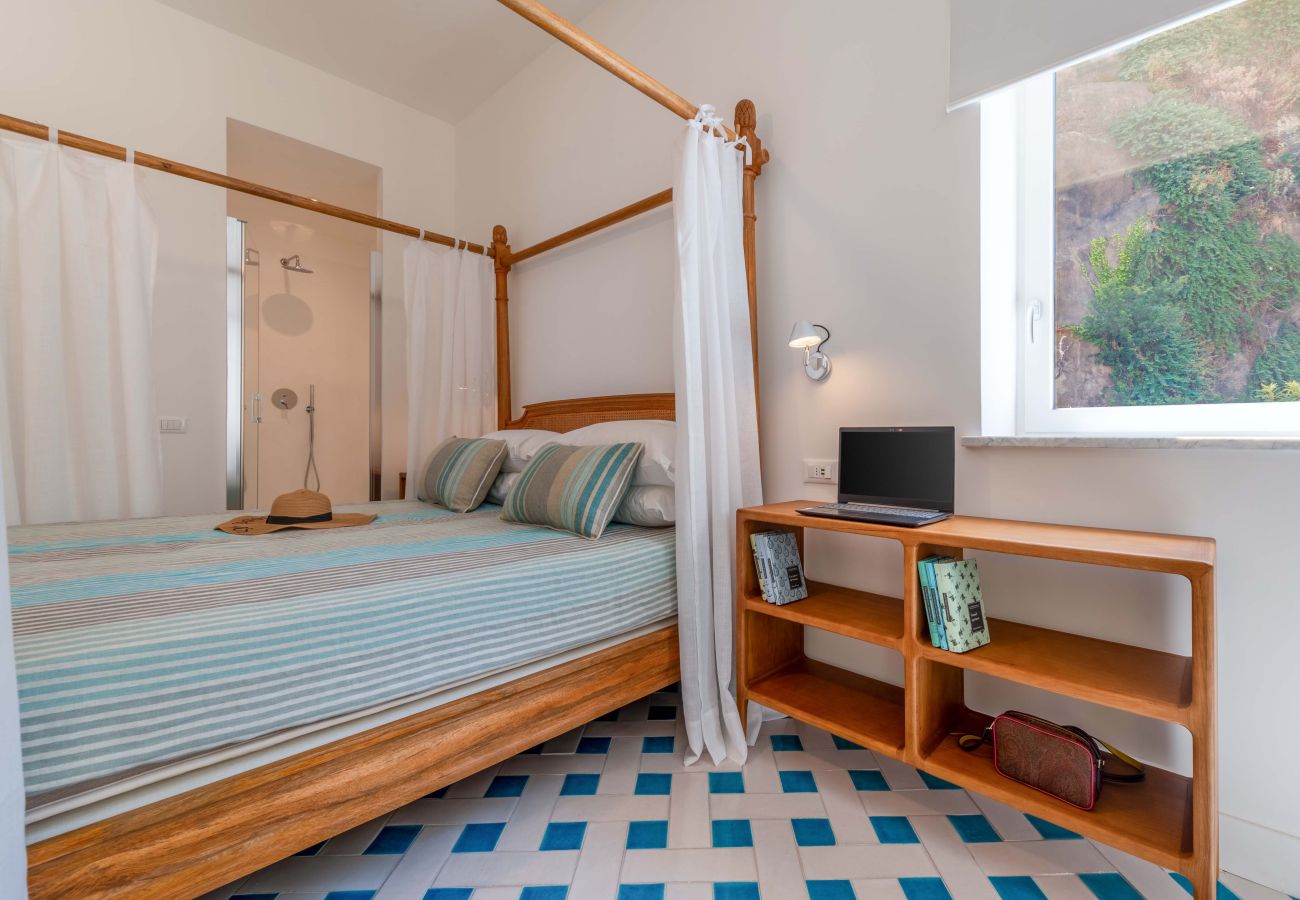 Apartment in Sorrento - Maison Marika - Sea View, a Few Steps Away from the Beach