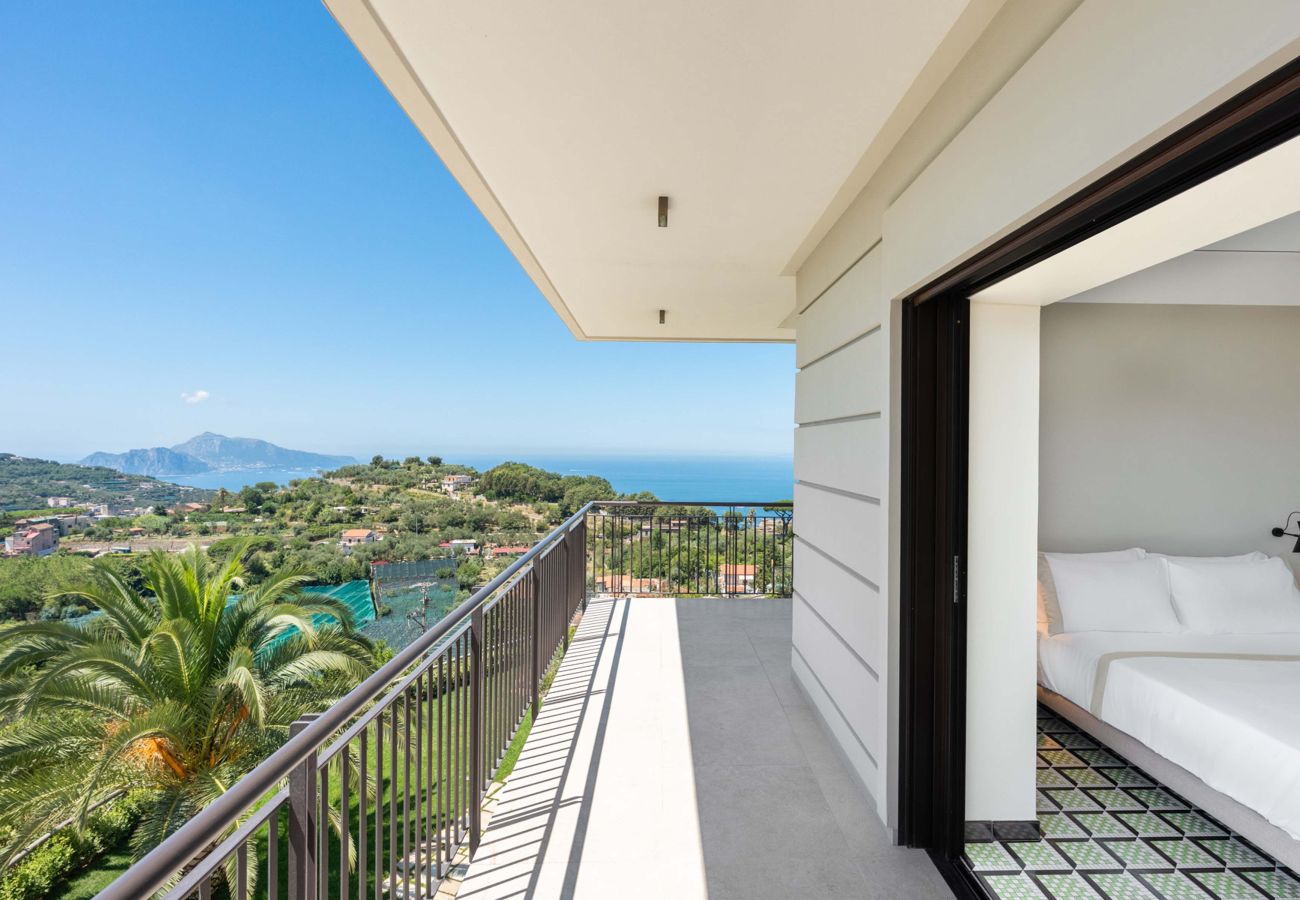 Villa in Massa Lubrense - AMORE RENTALS - Villa Cantuccio dei Sogni with Pool and Sea View