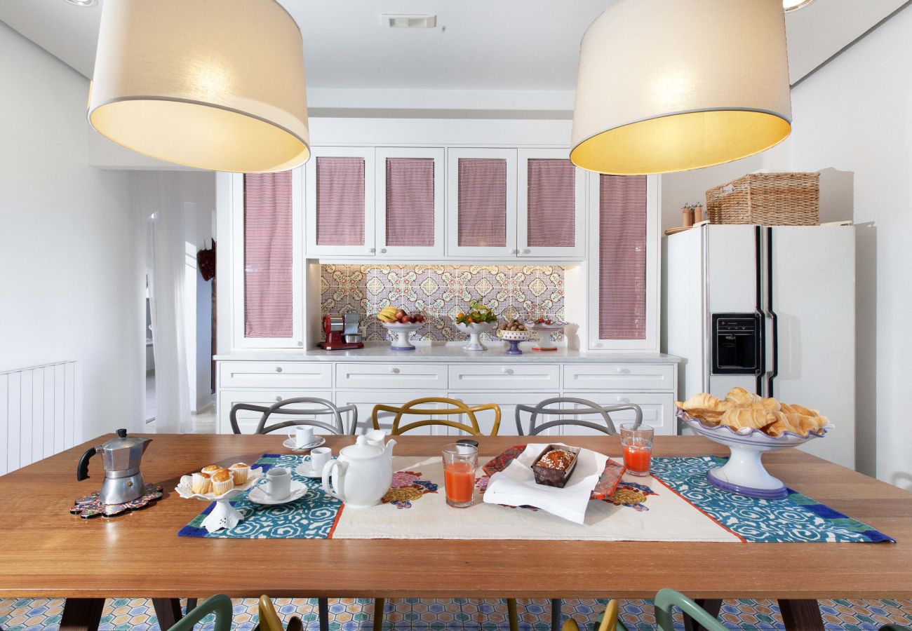 Villa in Sorrento - AMORE RENTALS - Villa Florinda with Private Pool and Sea View