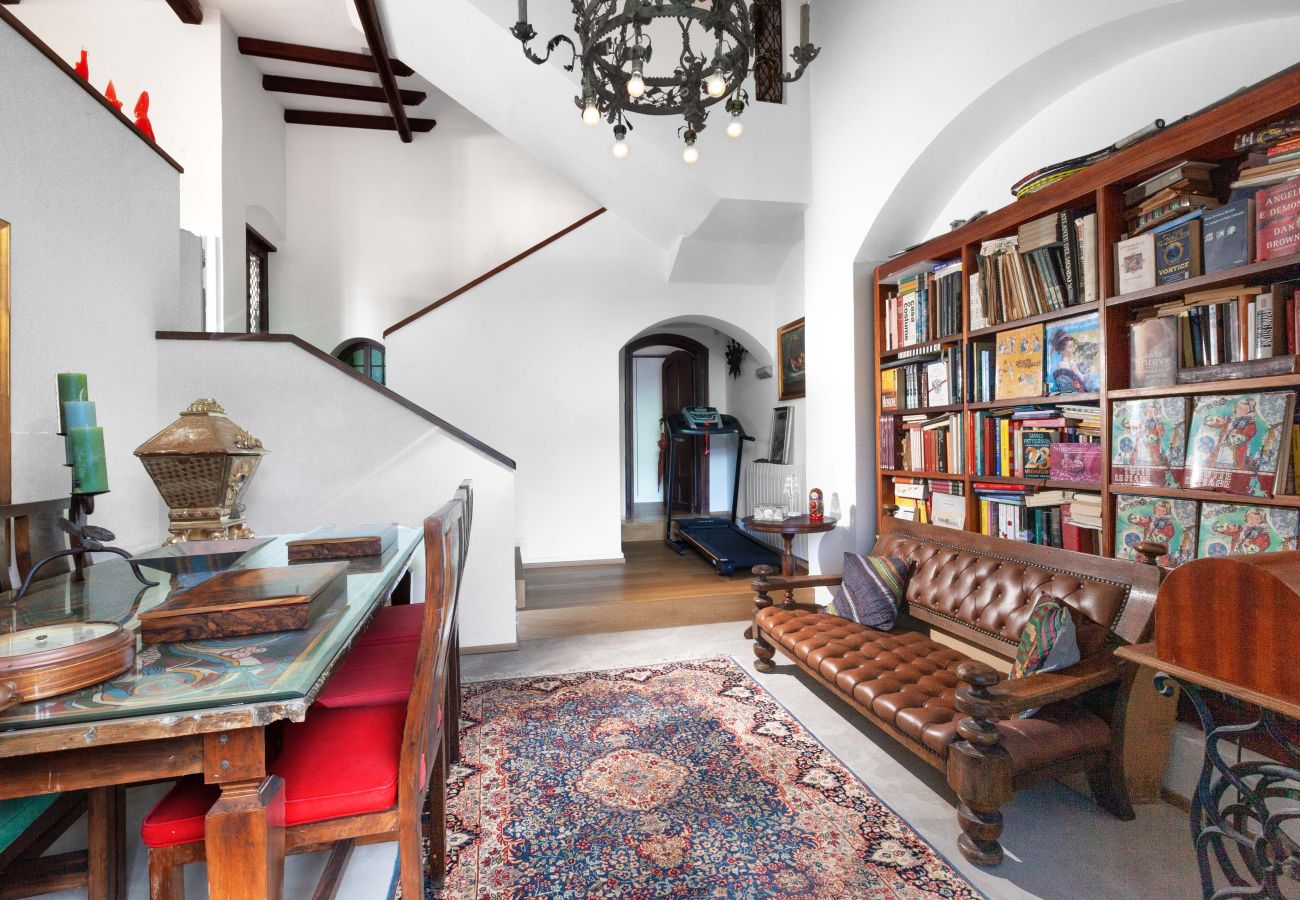 Villa in Sorrento - AMORE RENTALS - Villa Florinda with Private Pool and Sea View