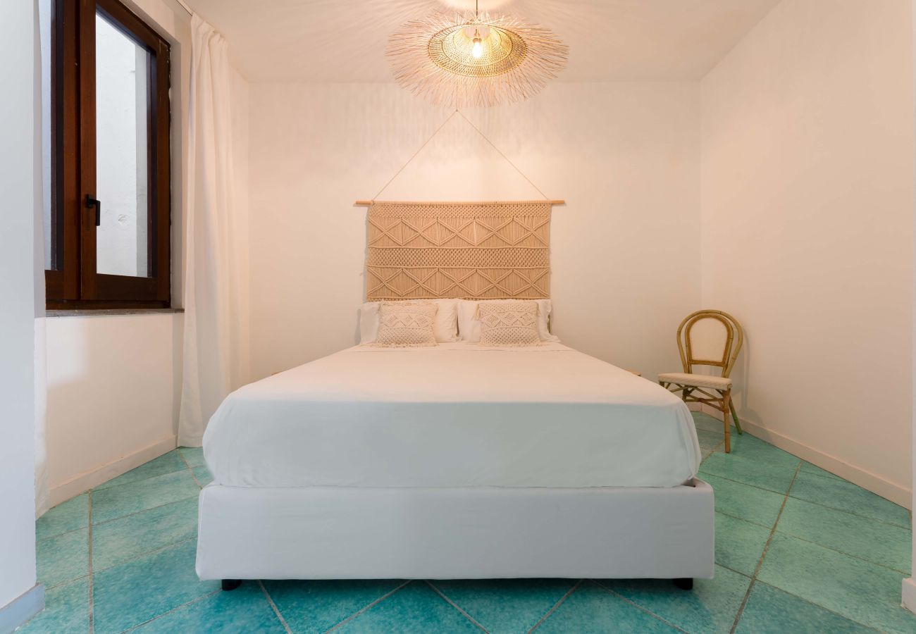 Villa in Massa Lubrense - AMORE RENTALS - Villa La Torre With Direct Access to The Sea