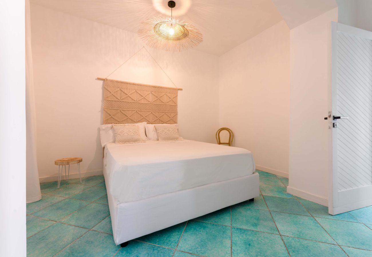 Villa in Massa Lubrense - AMORE RENTALS - Villa La Torre With Direct Access to The Sea