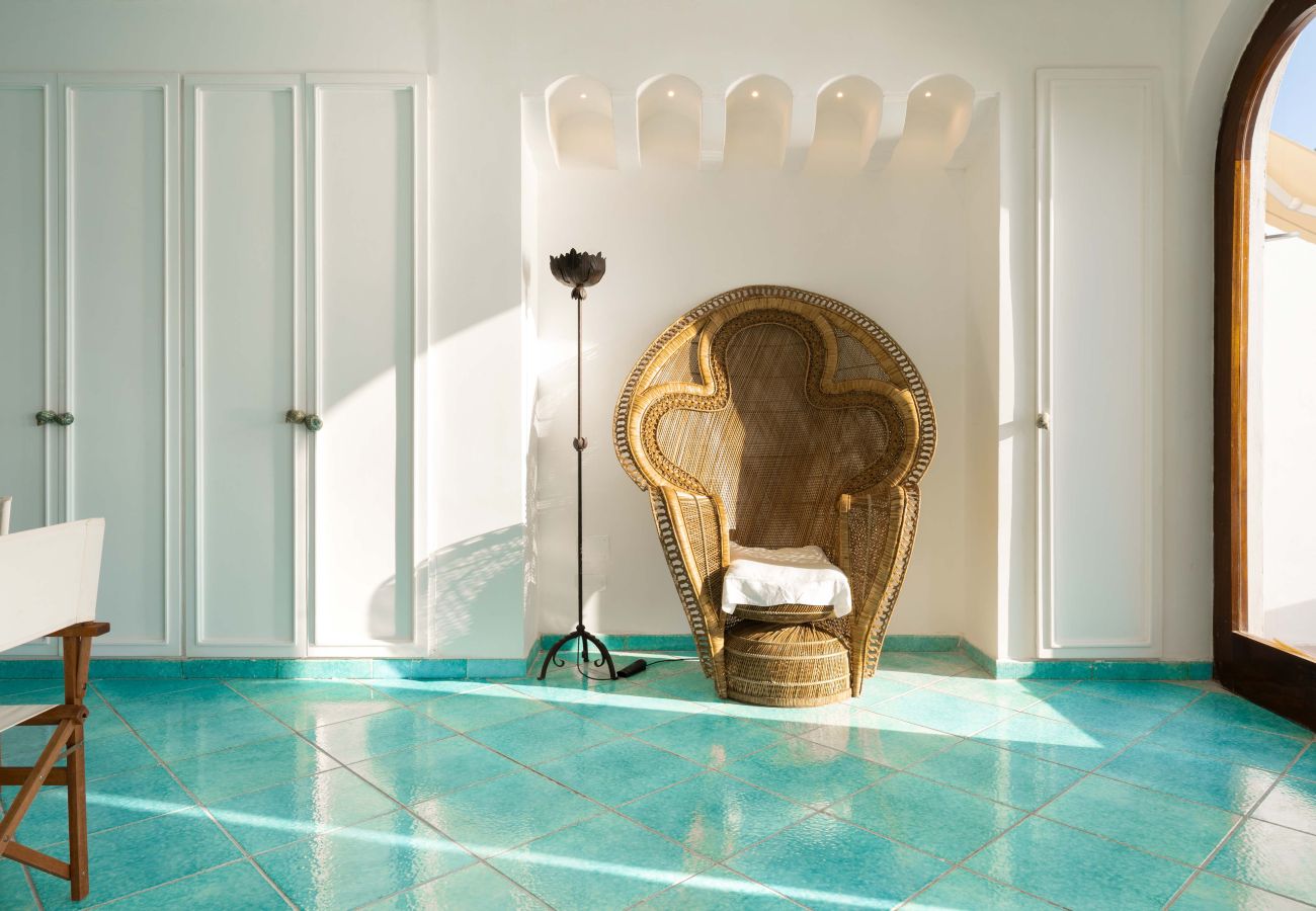 Villa in Massa Lubrense - AMORE RENTALS - Villa La Torre With Direct Access to The Sea