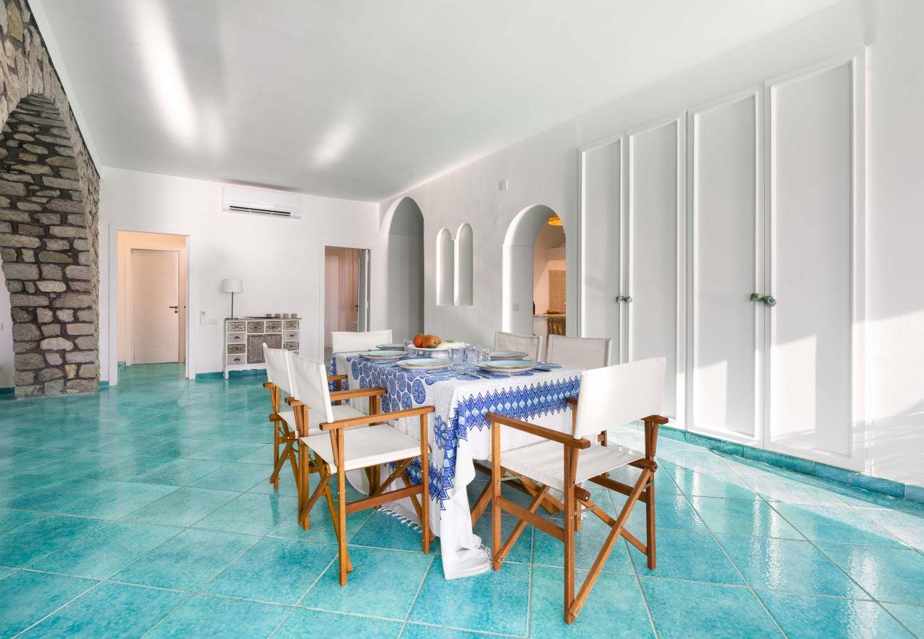 Villa in Massa Lubrense - AMORE RENTALS - Villa La Torre With Direct Access to The Sea