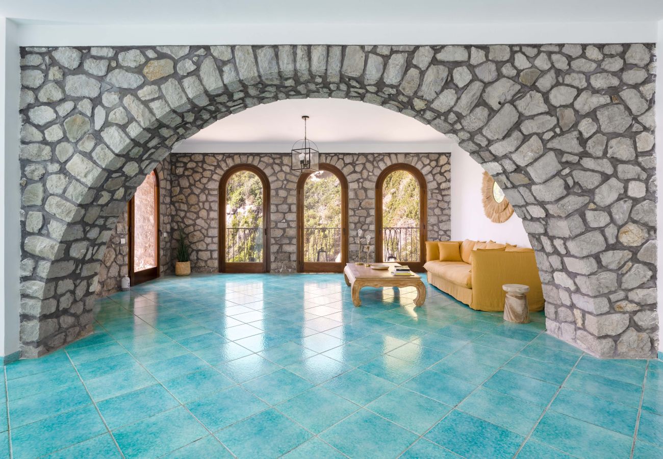 Villa in Massa Lubrense - AMORE RENTALS - Villa La Torre With Direct Access to The Sea