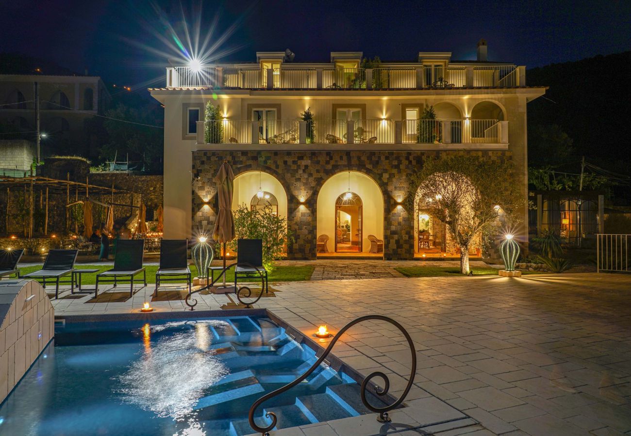 Villa in Sorrento - AMORE RENTALS - Villa Kalisa - Luxury Collection Estate