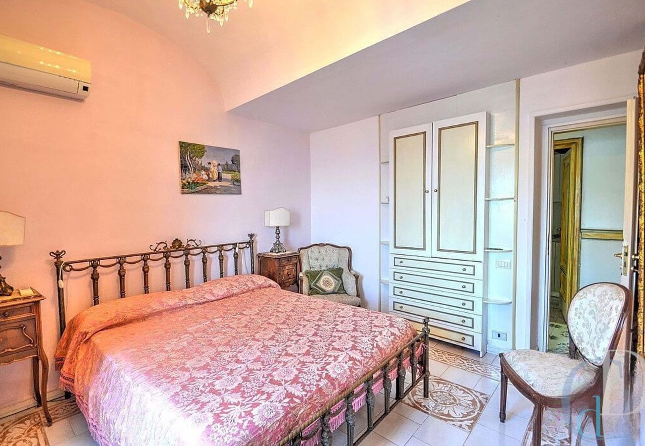 Villa in Furore - AMORE RENTALS - Villa Incanto sul Mare - Absolute Seclusion with Private Access to the Sea