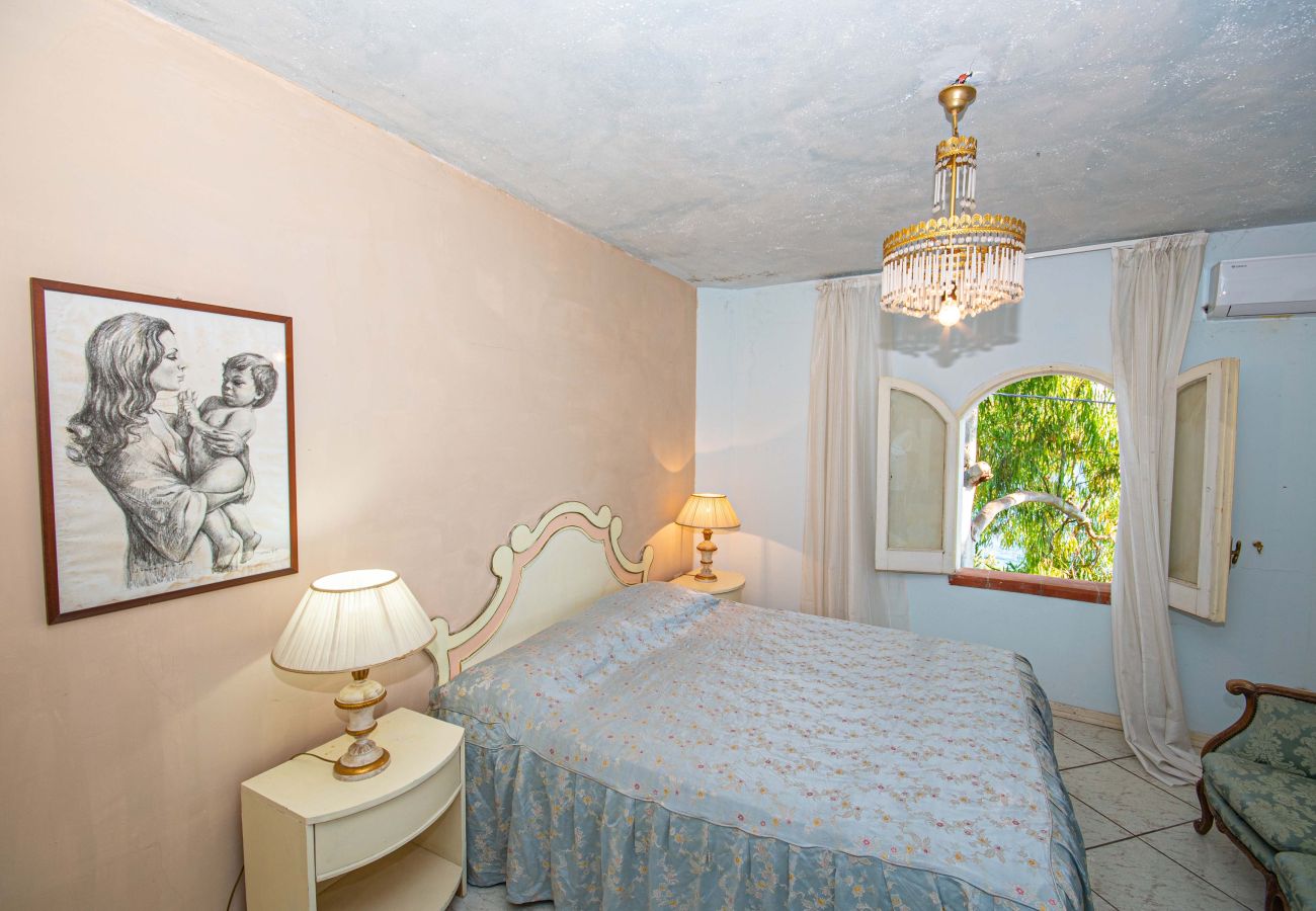 Villa in Furore - AMORE RENTALS - Villa Incanto sul Mare - Absolute Seclusion with Private Access to the Sea