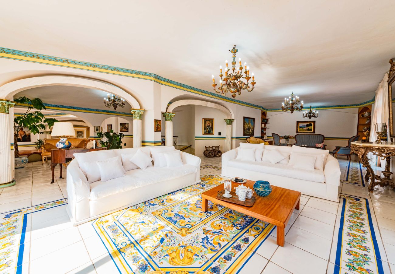 Villa in Furore - AMORE RENTALS - Villa Incanto sul Mare - Absolute Seclusion with Private Access to the Sea