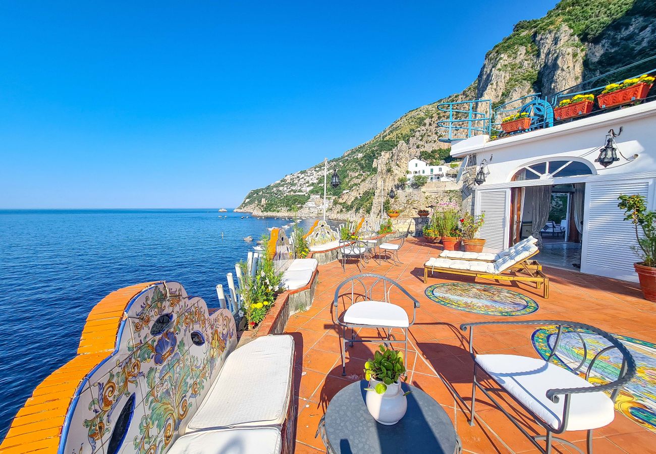 Villa in Furore - AMORE RENTALS - Villa Incanto sul Mare - Absolute Seclusion with Private Access to the Sea