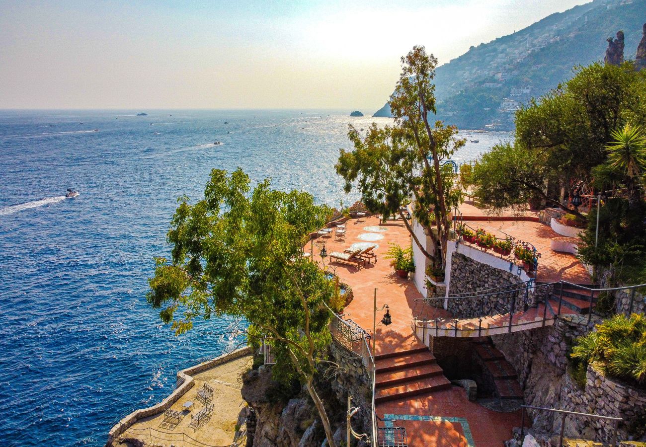 Villa in Furore - AMORE RENTALS - Villa Incanto sul Mare - Absolute Seclusion with Private Access to the Sea