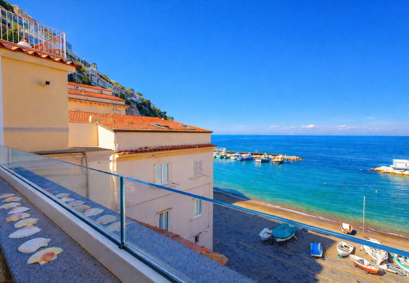 Apartment in Sorrento - AMORE RENTALS - Apartment Seapearl Sorrento with Sea View, Near the Beach