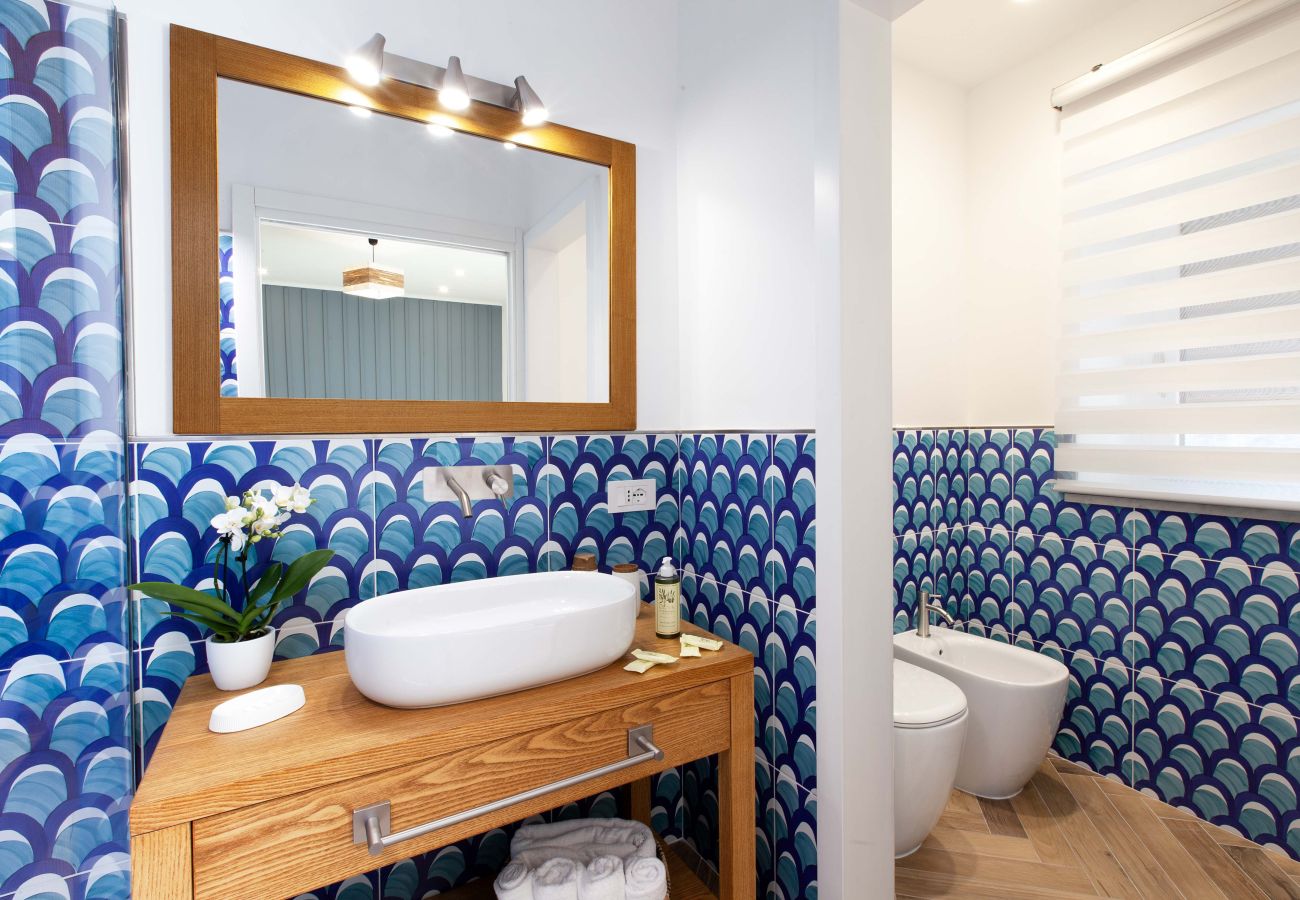 Apartment in Sorrento - AMORE RENTALS - Apartment Seapearl Sorrento with Sea View, Near the Beach