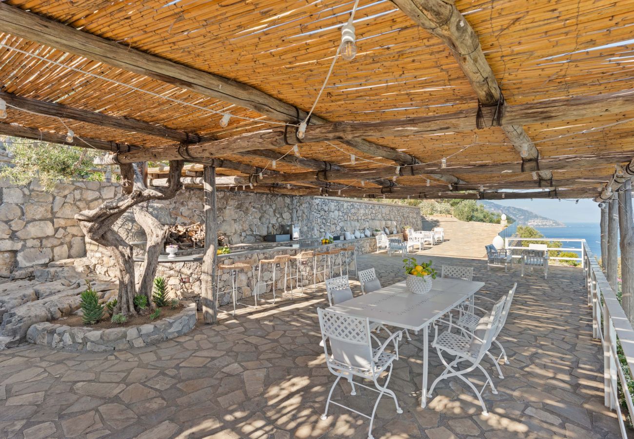 Villa in Massa Lubrense - AMORE RENTALS - Villa Lantana. Silence, Nature & Panoramic Hot Tub