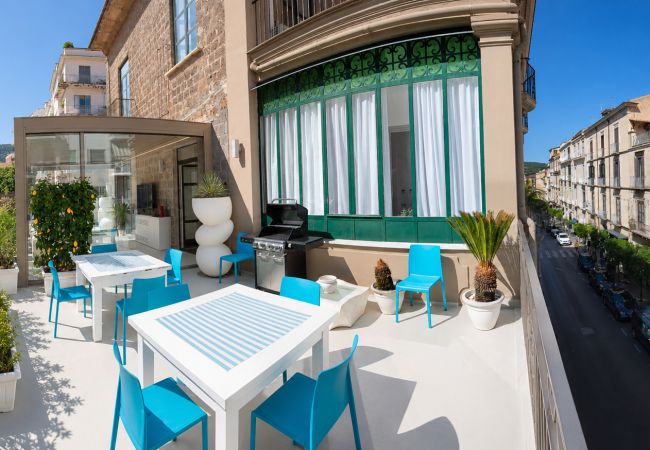  in Sorrento - AMORE RENTALS - Diamond Home De Luxe - Luxury Apartment with Terrace in Central Sorrento