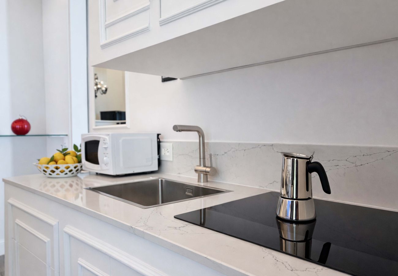 Apartment in Sorrento - AMORE RENTALS - Diamond Home De Luxe - Luxury Apartment with Terrace in Central Sorrento