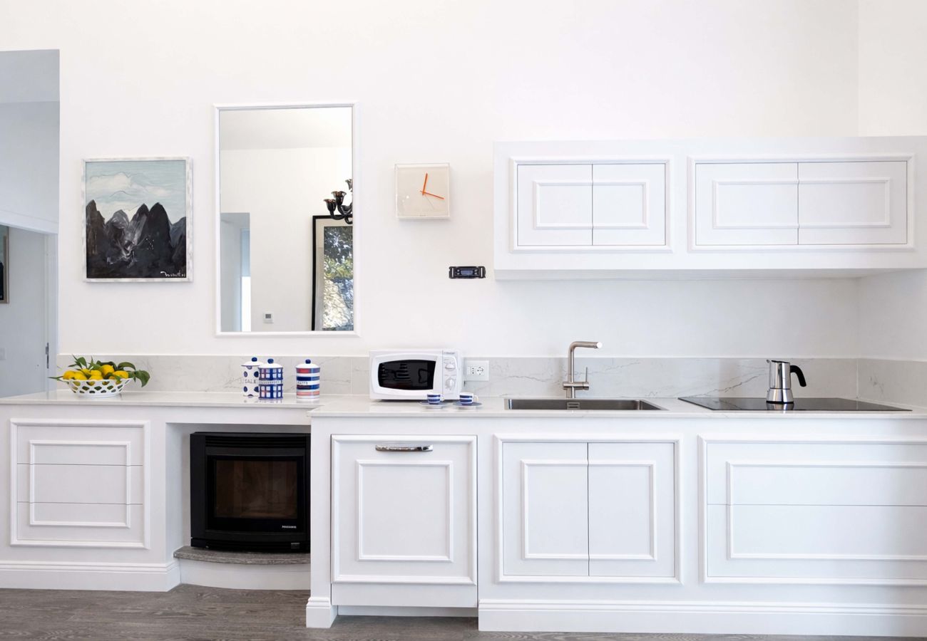 Apartment in Sorrento - AMORE RENTALS - Diamond Home De Luxe - Luxury Apartment with Terrace in Central Sorrento