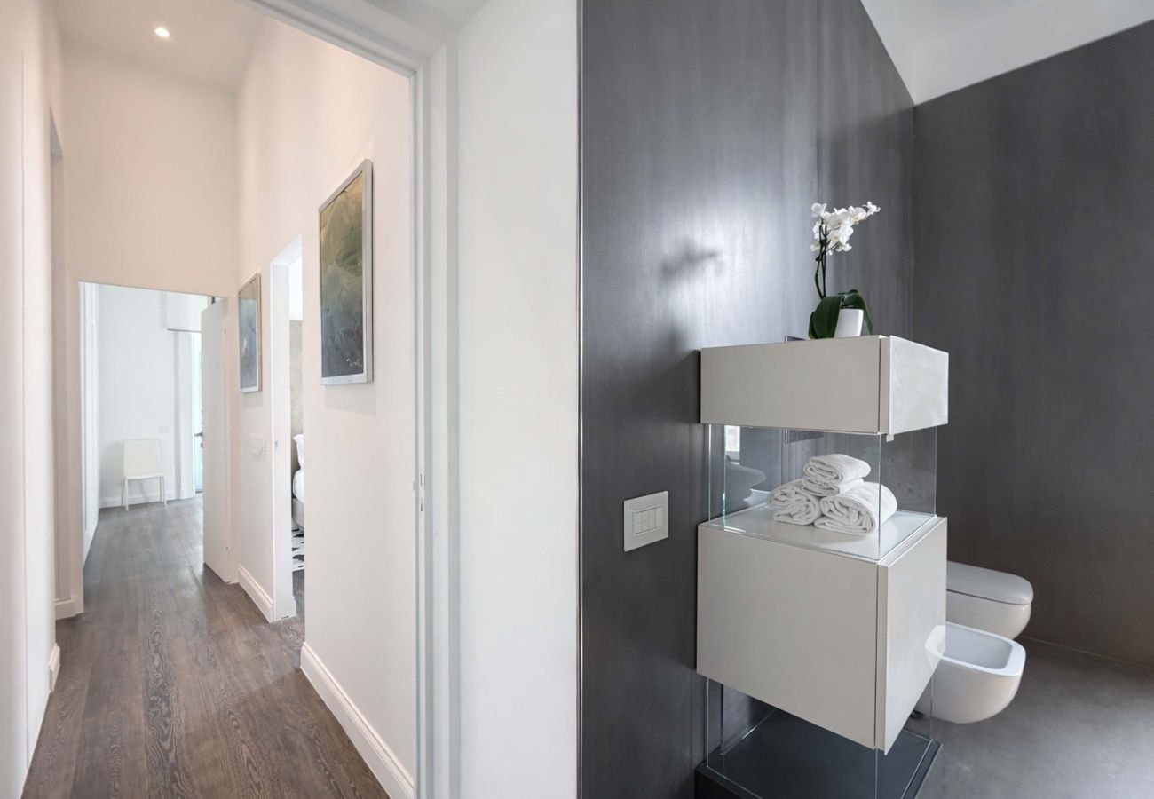 Apartment in Sorrento - AMORE RENTALS - Diamond Home De Luxe - Luxury Apartment with Terrace in Central Sorrento