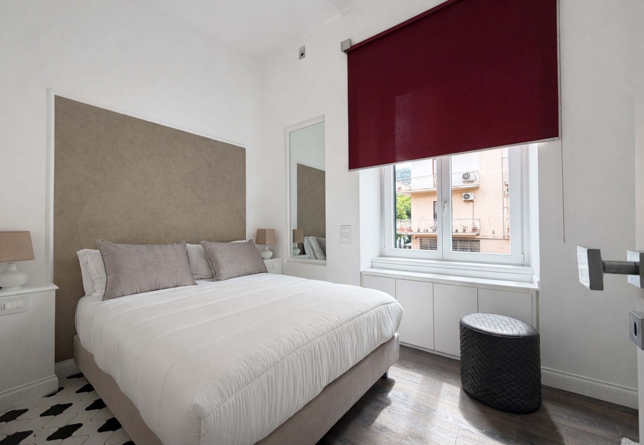 Apartment in Sorrento - AMORE RENTALS - Diamond Home De Luxe - Luxury Apartment with Terrace in Central Sorrento