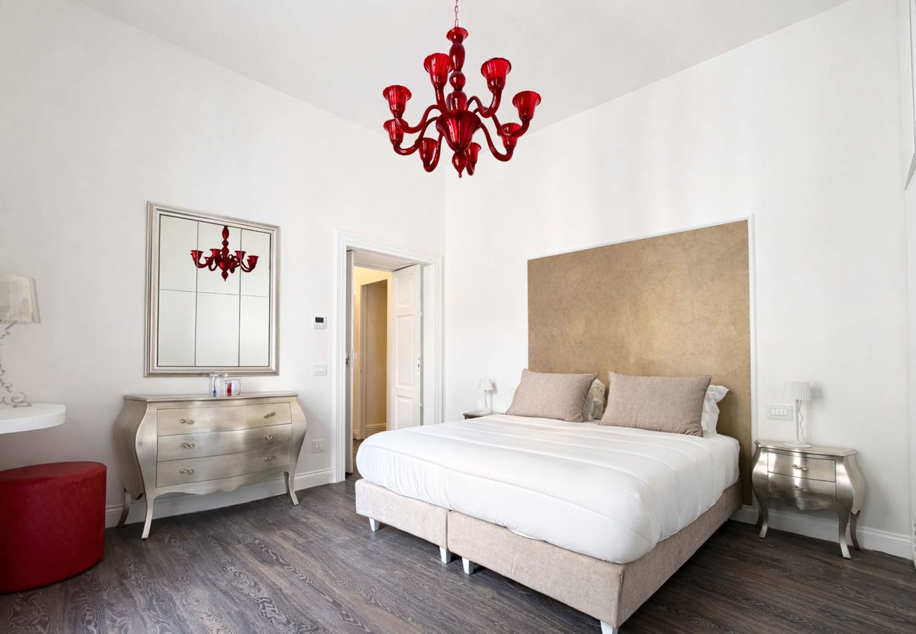 Apartment in Sorrento - AMORE RENTALS - Diamond Home De Luxe - Luxury Apartment with Terrace in Central Sorrento